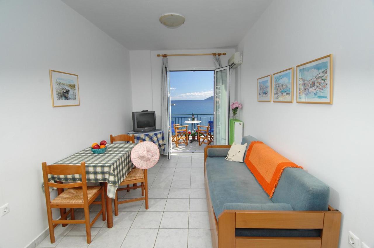 Alexis Studios And Apartments Agia Efimia Extérieur photo