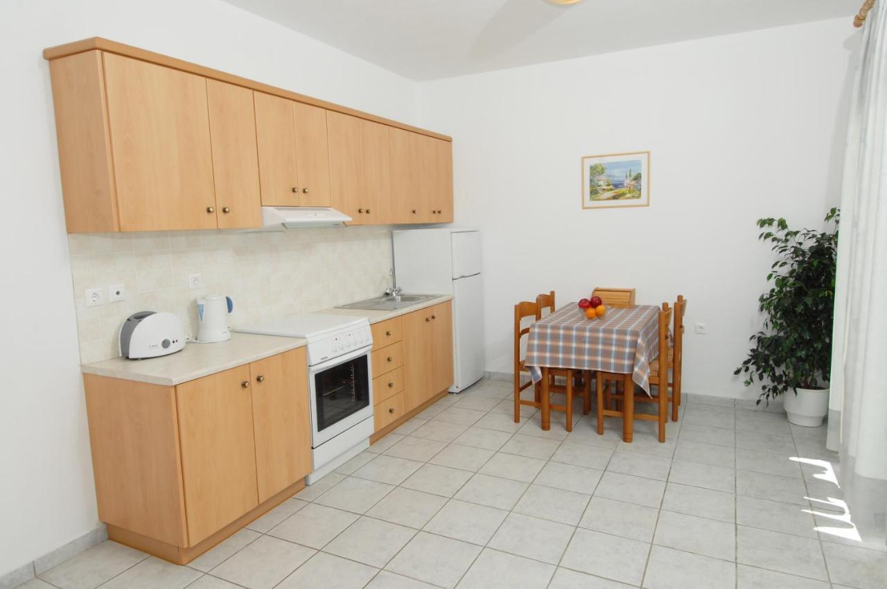 Alexis Studios And Apartments Agia Efimia Extérieur photo